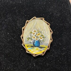 RARE Vtg Gold Plated hand painted FLOWERS oval brooch pendant Marion Van Harken